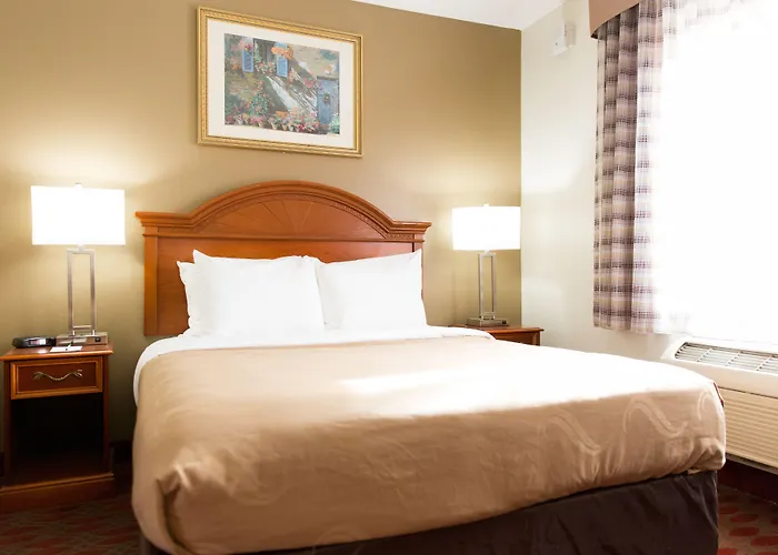 Quality & - Phoenix West Hotel 3*