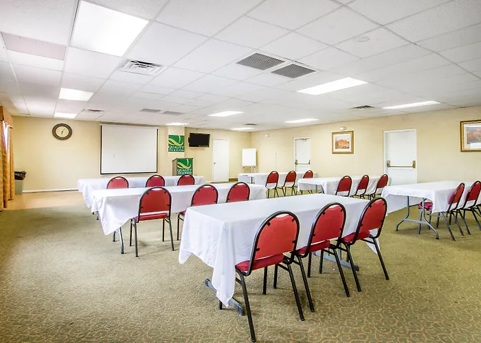 Quality & - Phoenix West 3*