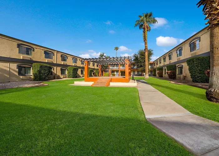 Quality & - Phoenix West Hotel 3*