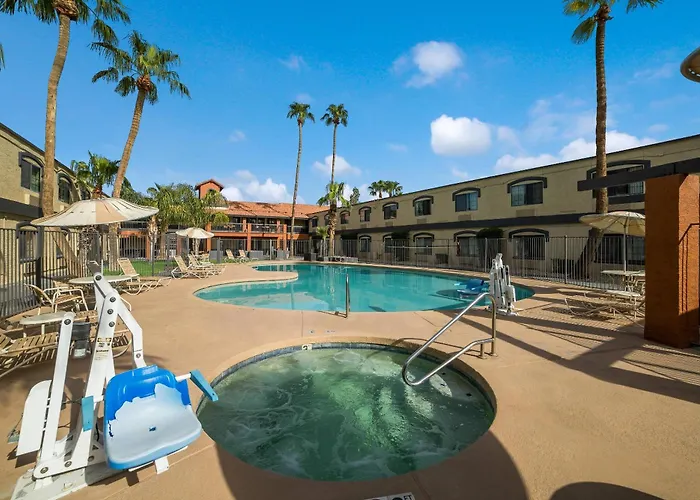 Quality & - Phoenix West 3* Goodyear