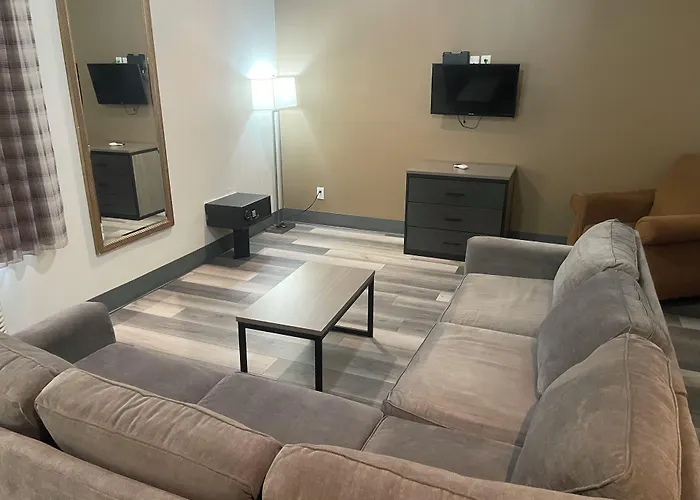 Quality & - Phoenix West